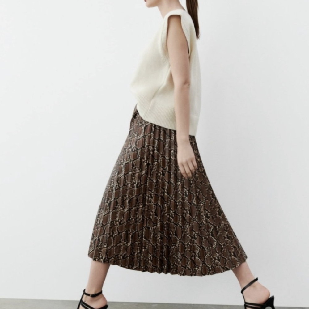 Zara Snake Skin Leather Pleated Skirt NWT